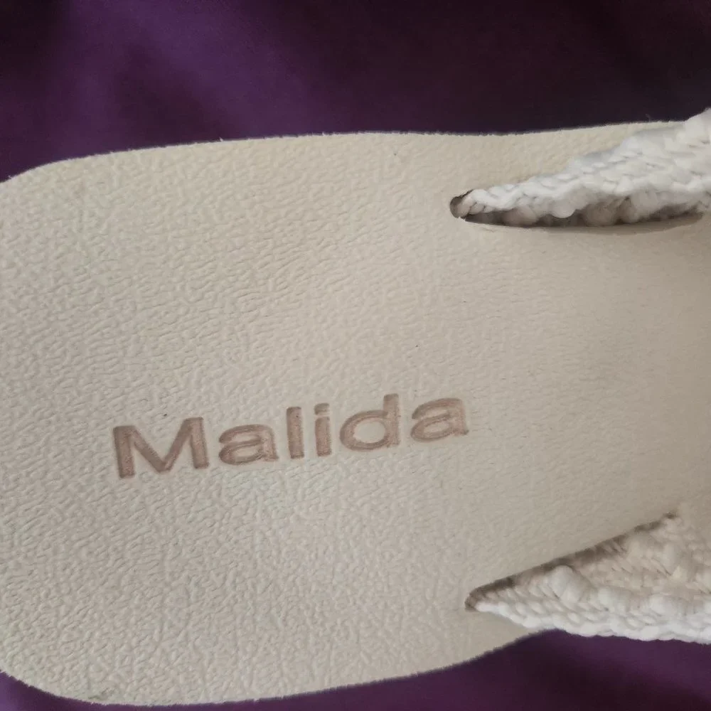 Malida Wedge Sandals NWOT Sz 9 - Picture 8 of 9